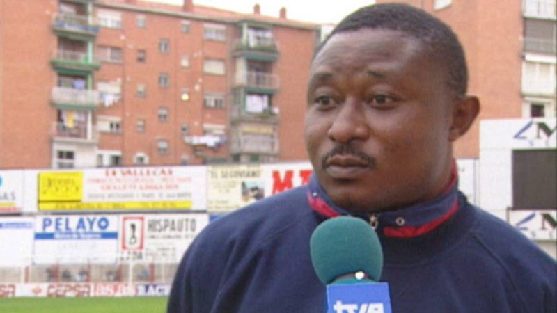 El que fuera portero del Rayo Vallecano, Wilfred Agbonavbare, ha fallecido este martes en el Hospital Príncipe de Asturias de Alcalá de Henares a causa de un cáncer, que ha terminado con su vida a los 48 años de edad, según ha confirmado el club fran