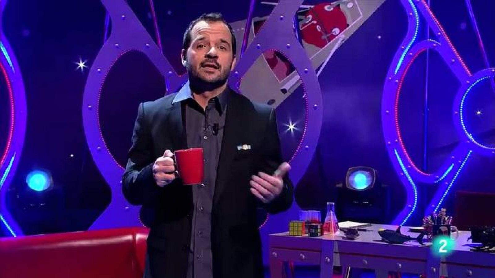 Mónologo Ángel Martín: "Si no sabes de ciencia, puedes decir las parabras mágicas... 'soy de letras' y te libras de hacer la cuenta de la compra"