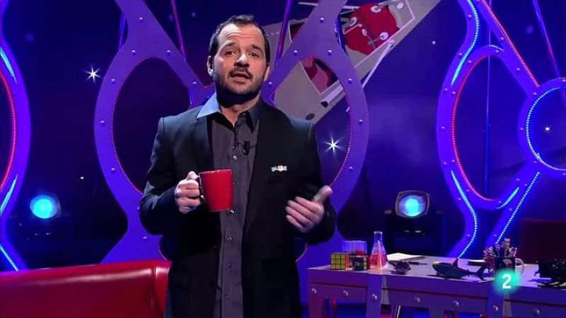 Órbita Laika - Mónologo Ángel Martín: "Si no sabes de ciencia, puedes decir las parabras mágicas... 'soy de letras' y te libras de hacer la cuenta de la compra"