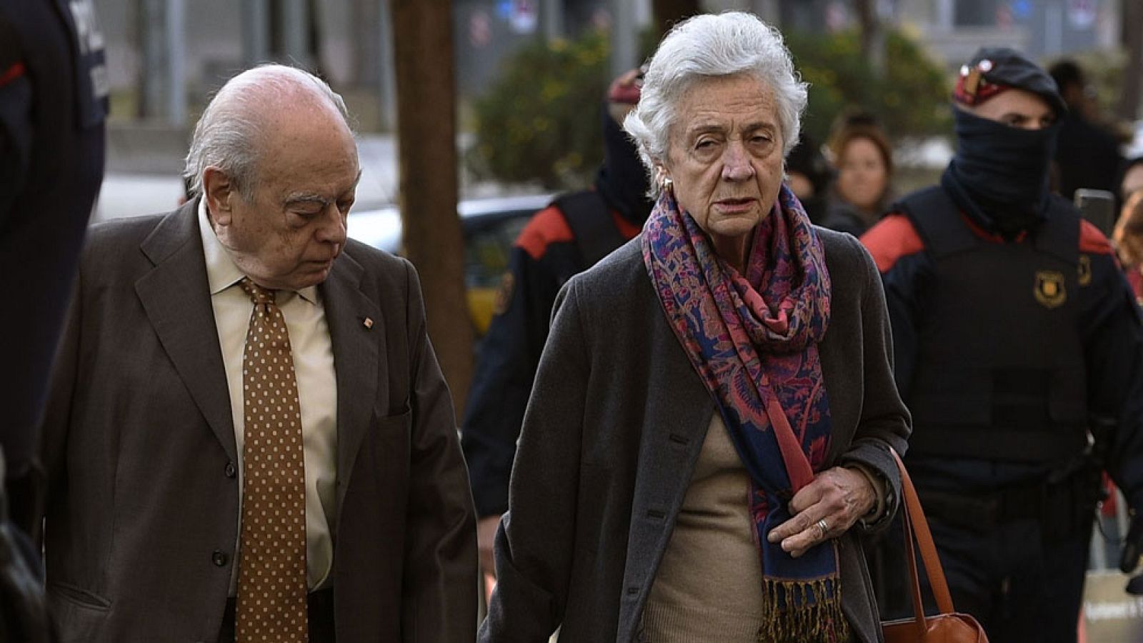 Telediario 2 en cuatro minutos - 27/01/15