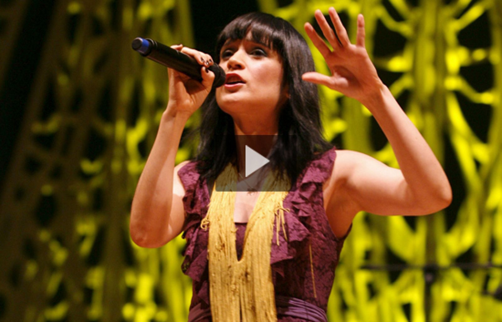 Julieta Venegas 'aliña' Madrid con "limón y sal"