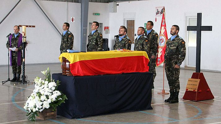 Telediario 1 - Margallo: El soldado muerto estaba en zona "conocida"