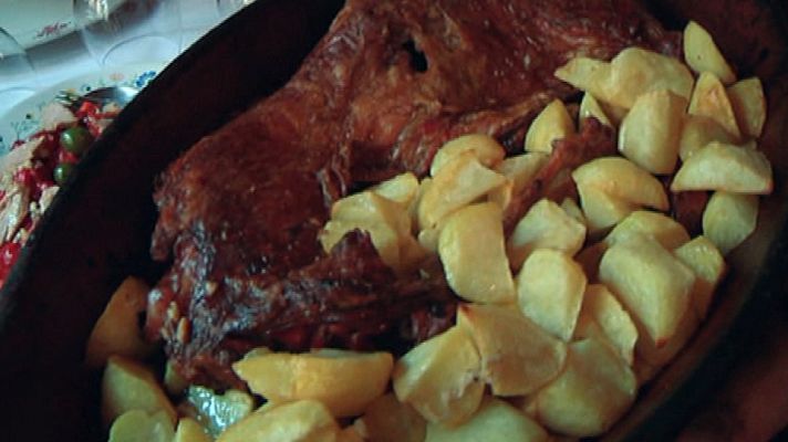 Aquí la Tierra - Un cabrito a la leña para chuparse los dedos