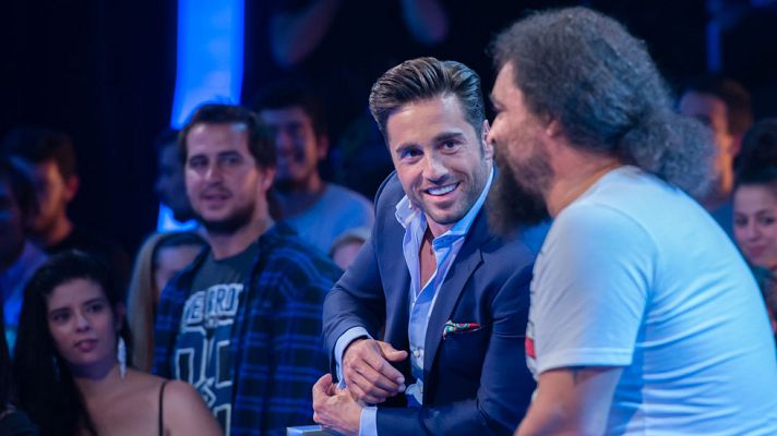 La mañana - Humor y ritmo con Bustamante y Mojinos Escozíos en 'Hit'