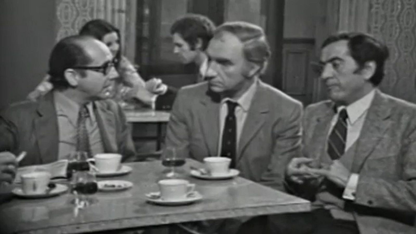 Del dicho al hecho - En boca cerrada no entran moscas