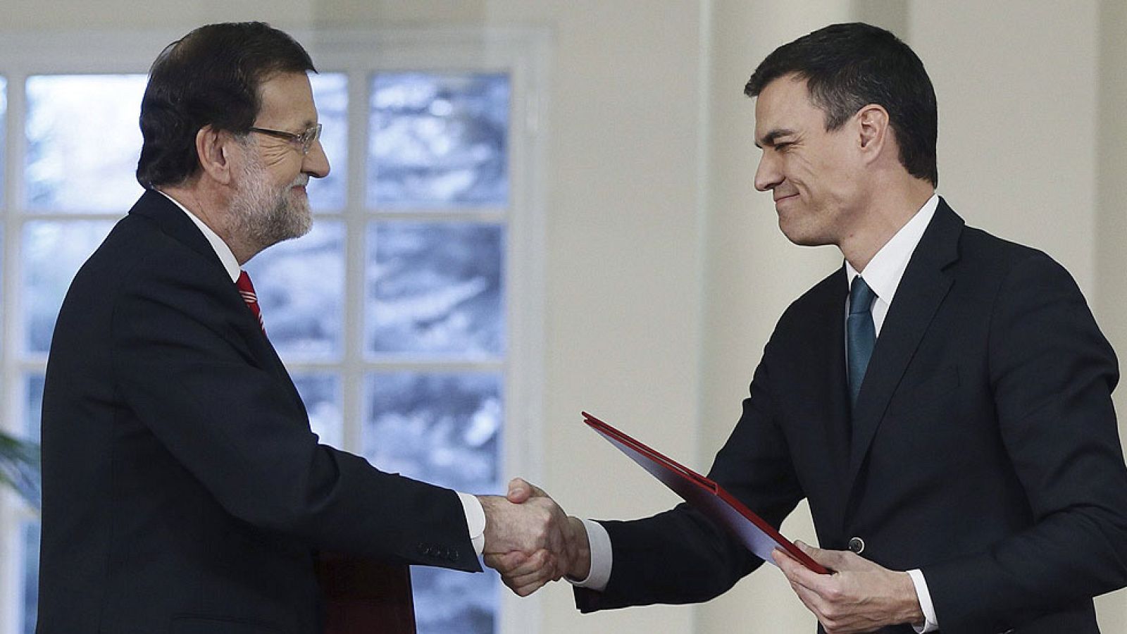 El Gobierno y el PSOE cierran el pacto contra el yihadismo que prevé la pena máxima - Informativo 24h | Ver