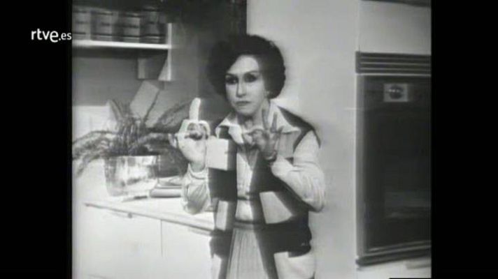 Teatre a l'Arxiu - La senyora Llopis declara la guerra