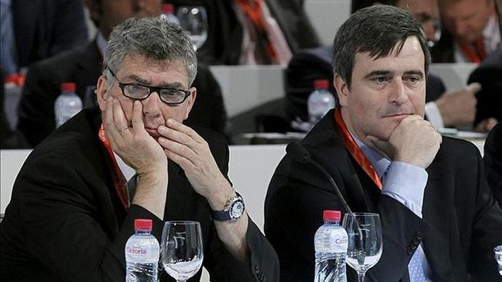 Telediario 1 - Guerra de comunicados entre RFEF y CSD