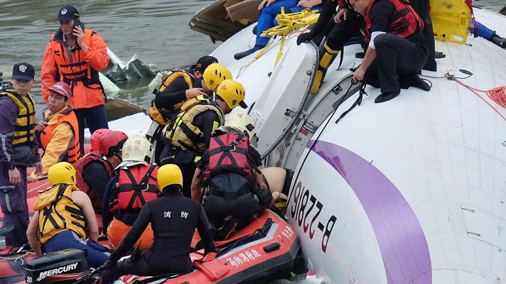 Informativo 24h - Aumenta la cifra de muertos del accidente de un avión en Tai