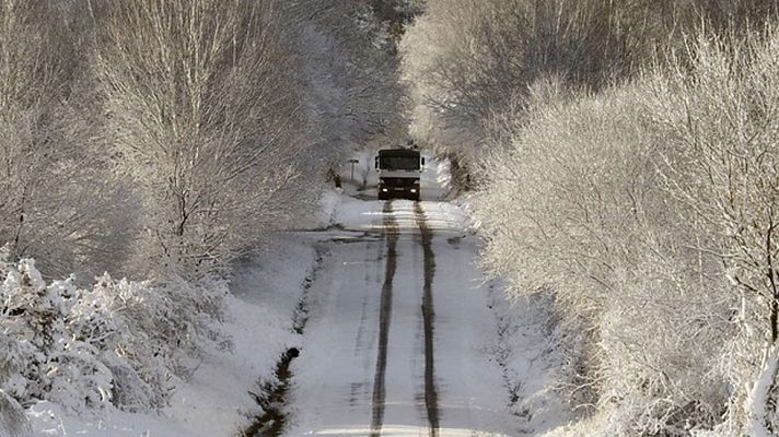 Telediario 1 - 14.000 alumnos sin colegio en Cataluña, Galicia, Aragón, Castilla-La mancha y La Rioja por el temporal