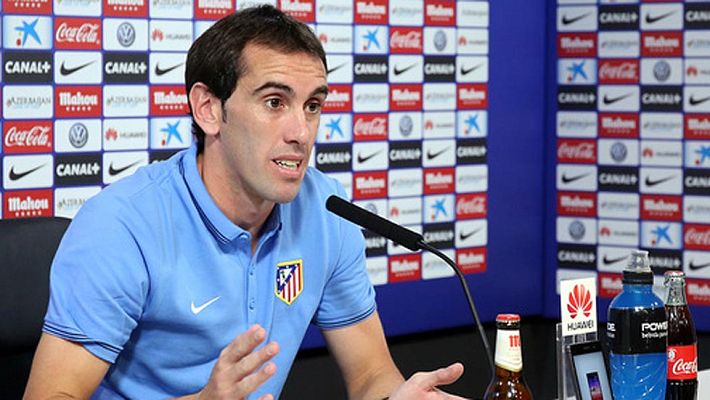 Telediario 1 - Godín, harto de que hablen del juego violento del Atlético