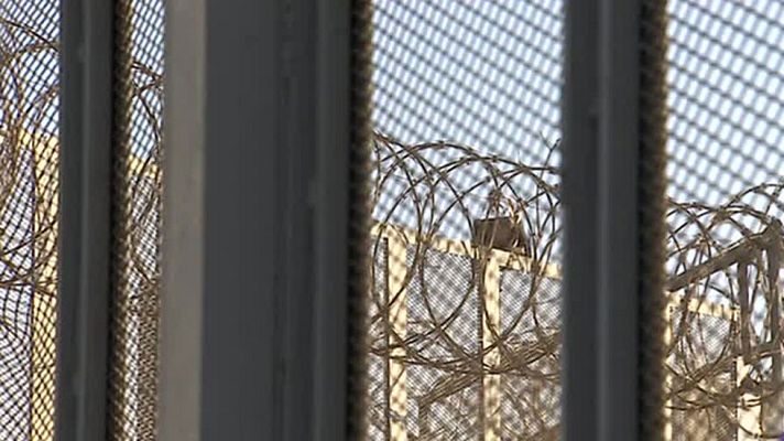 Telediario 1 - Se retirarán concertinas de centros de menores en Andalucía