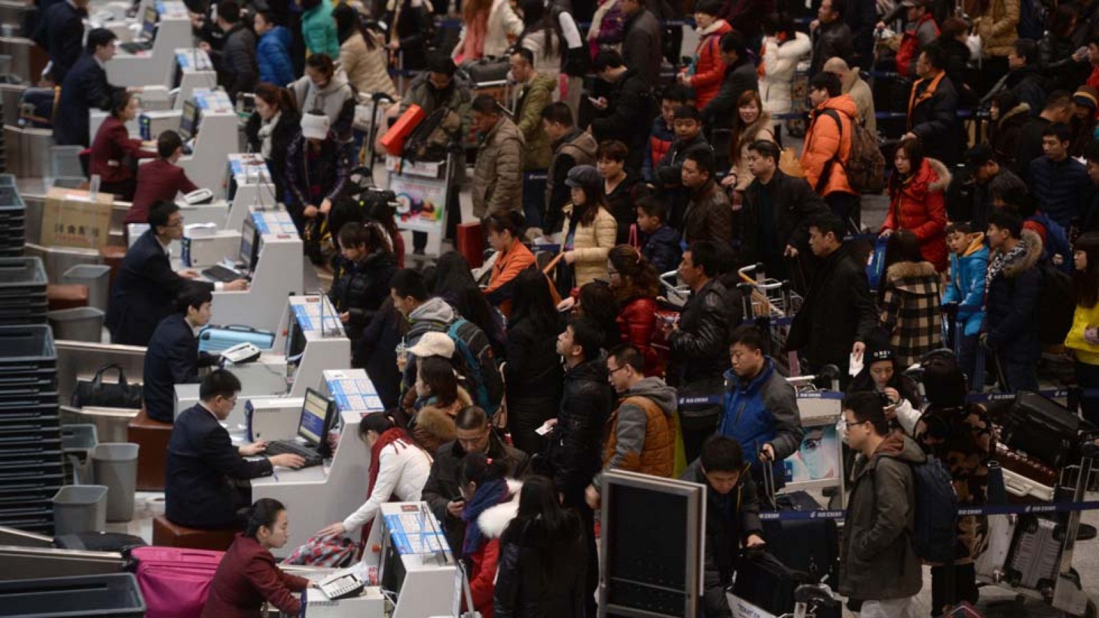 Comienza el mayor éxodo del mundo con motivo del año nuevo chino | Ver