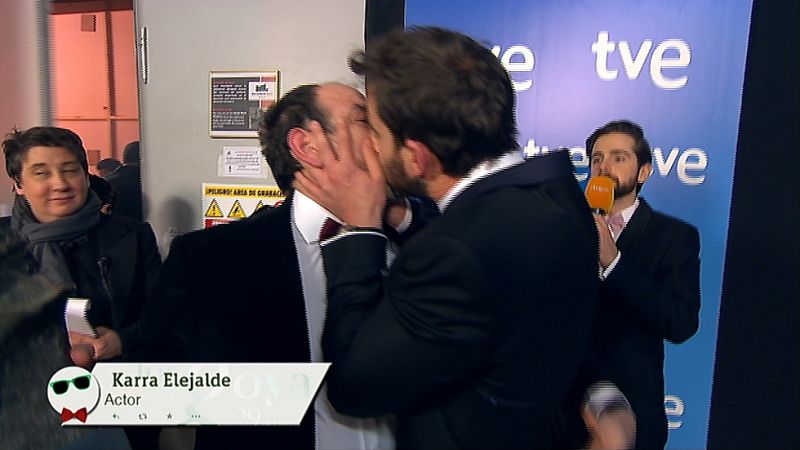 Goyas Golfos 2015 - El beso de pasión entre Karra Elejalde y Dani Rovira