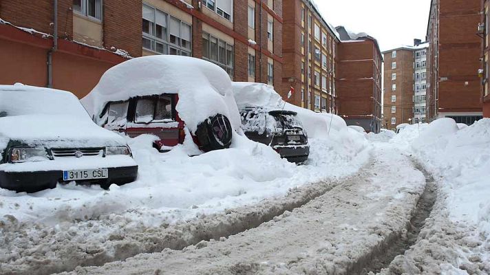 Telediario 1 - El temporal mantiene aisladas a numerosas localidades