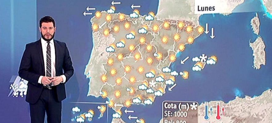 El tiempo - Viento de levante, bajas temperaturas y cielos despejados