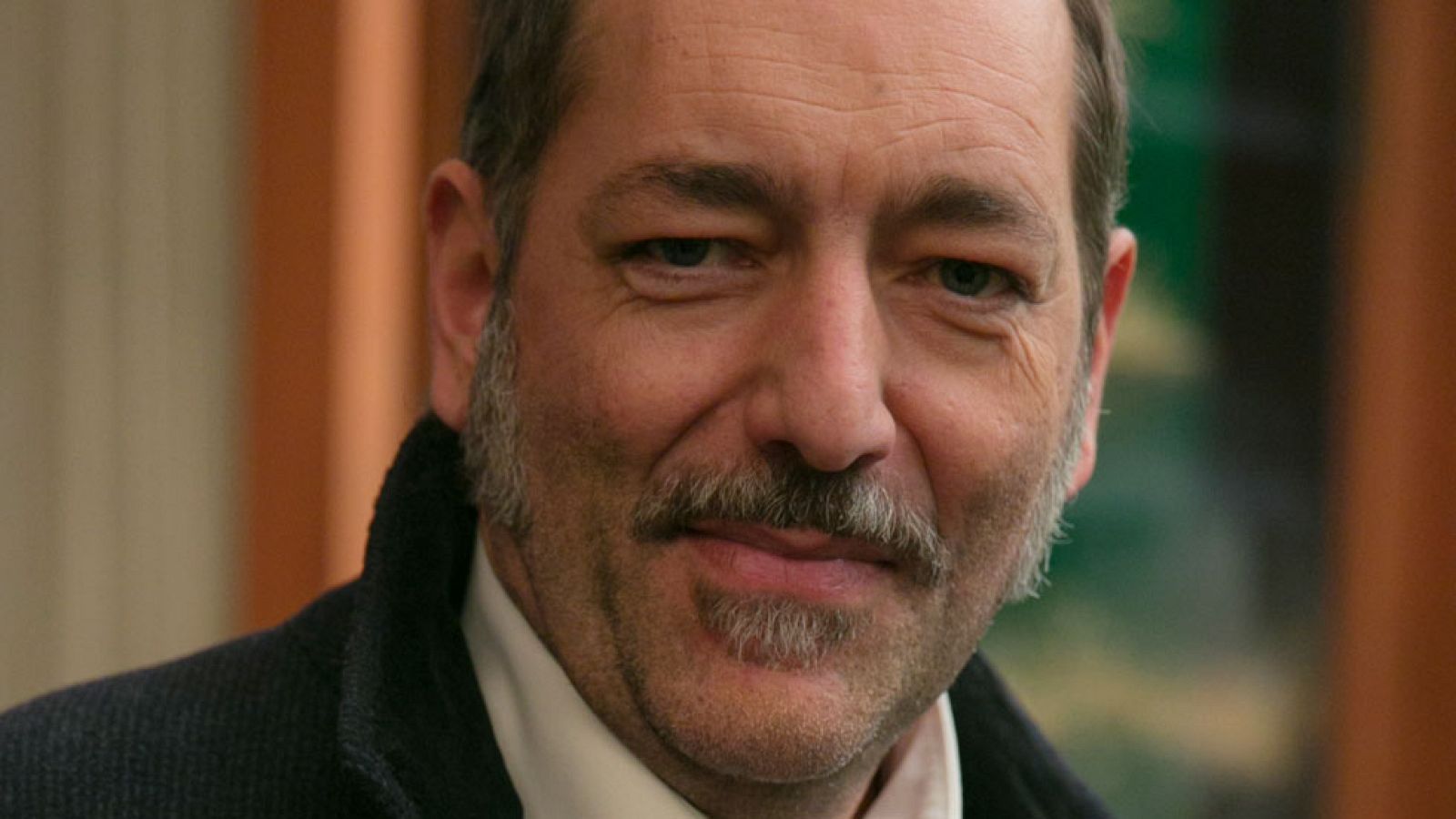 Víctor Ros - El inspector Blázquez te invita a ver el capítulo 5