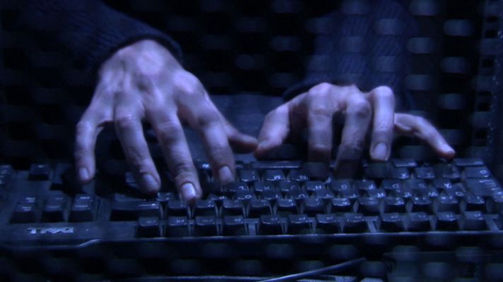 Telediario 1 - El año pasado en España se registraron 70.000 ataques cibernéticos, la mayoría contra bancos
