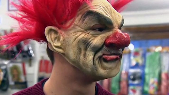 Telediario 1 - Los disfraces pueden tener riesgos para los niños