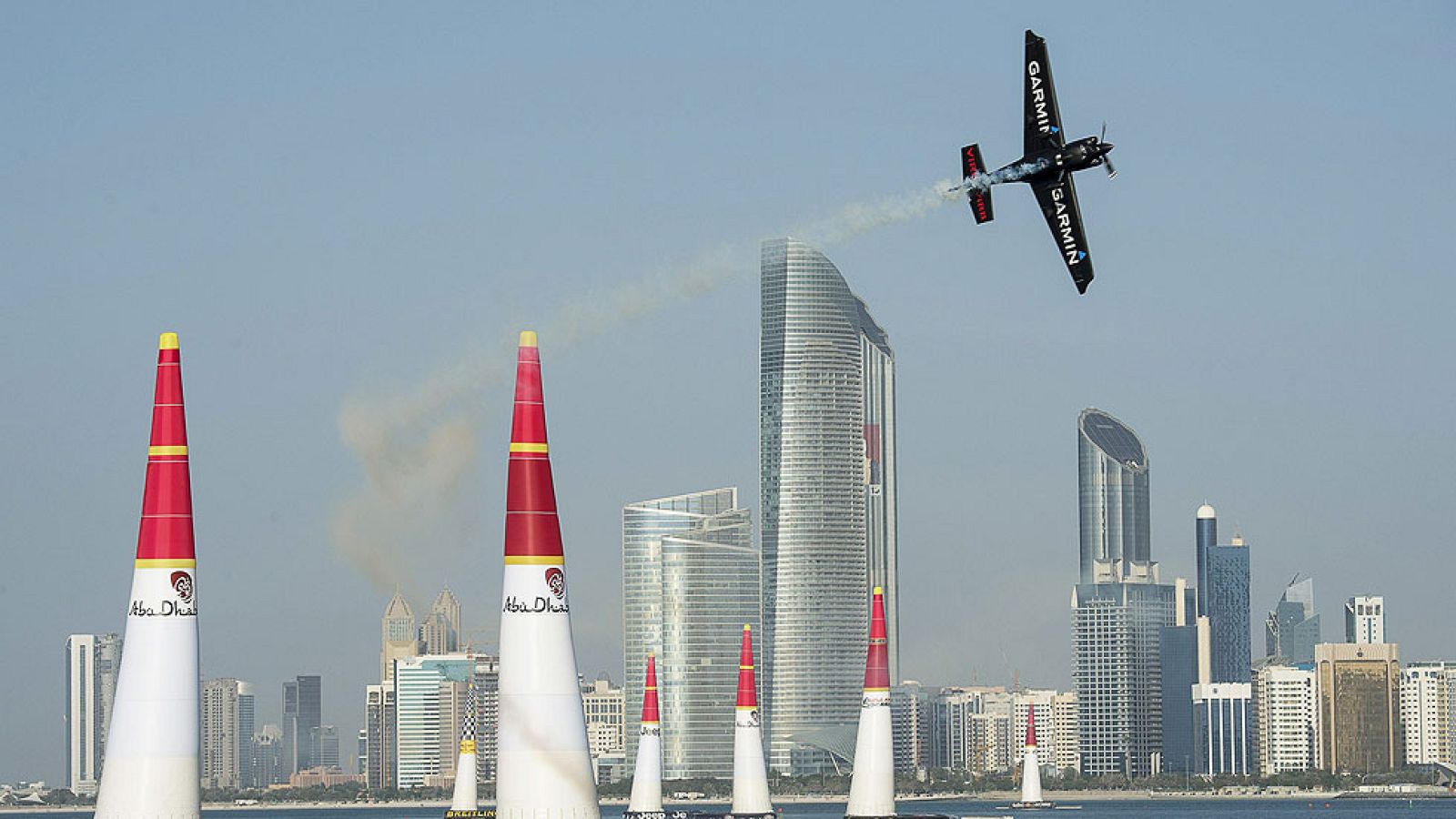 El Air Race de Abu Dabi, una prueba para los pilotos más rápidos del mundo