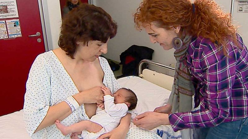 El Consejo General de Enfermería denuncia la falta de formación de las doulas