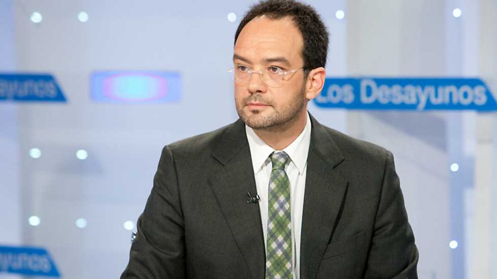 Los desayunos de TVE - Antonio Hernando, portavoz del PSOE en el Congreso - ver ahora