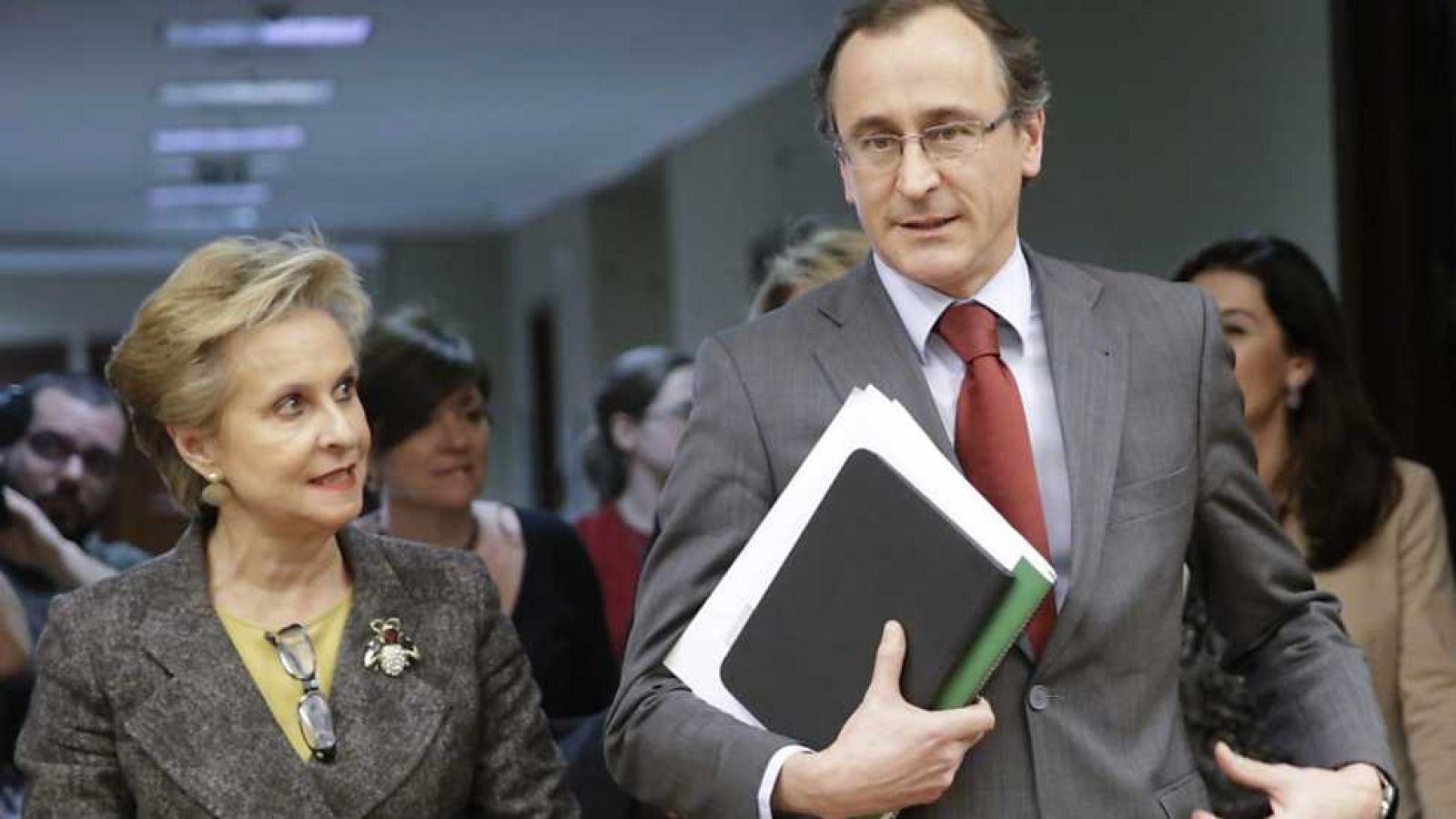 La 2 Noticias - 18/02/15 - Ver ahora