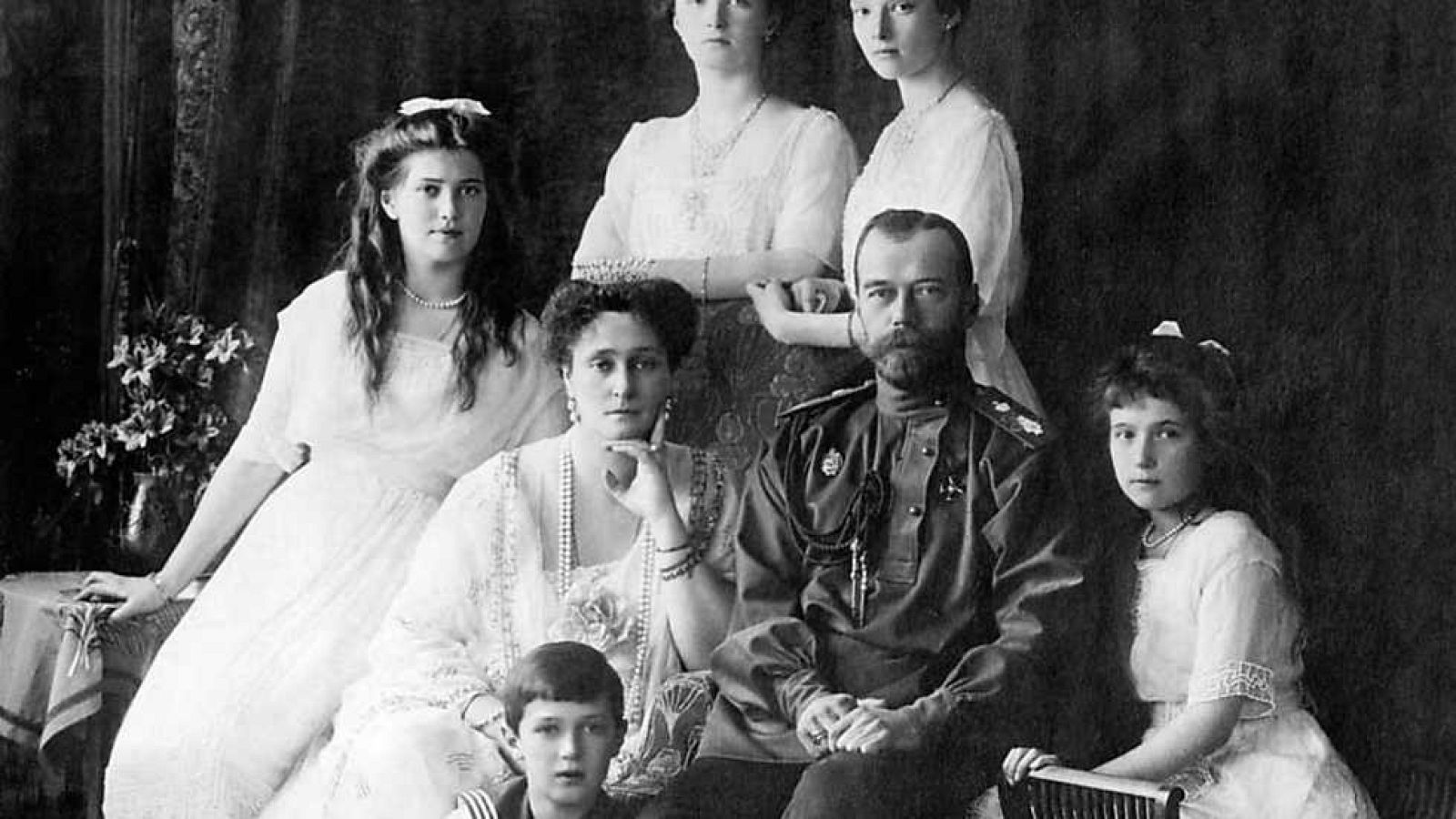 Docufilia - Los Romanov. Esplendor y ocaso de una dinastía - ver ahora