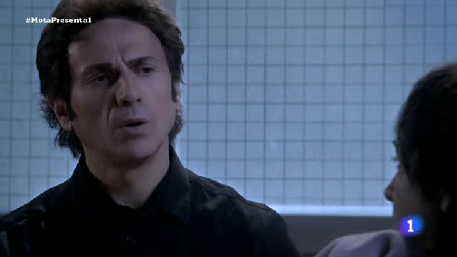 José Mota presenta... -Iker Jiménez entrevista a El pequeño Nicolás: "En ocasiones me hago selfies."