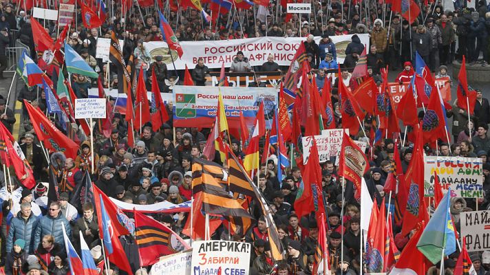Telediario 1 - Yanukóvich reaparece liderando un movimiento de protestas
