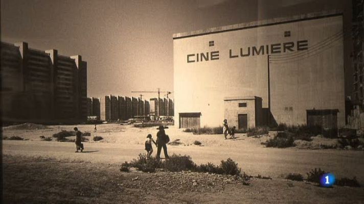 L'Informatiu - Exposició "Fotografías Encontradas" de Jordi Socías a la Virreina de Barcelona