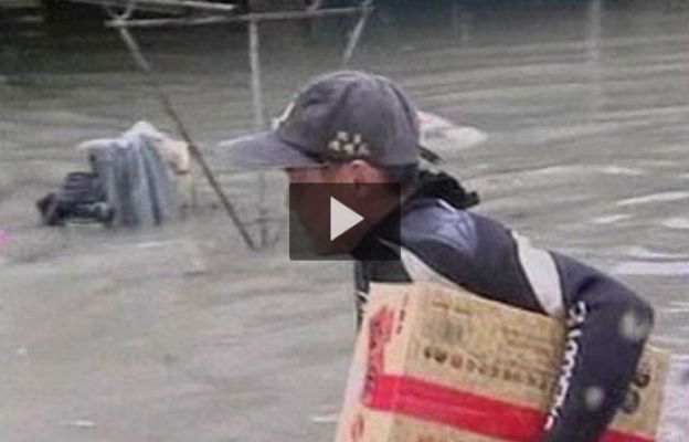  - El tifón Jangmi llega a China