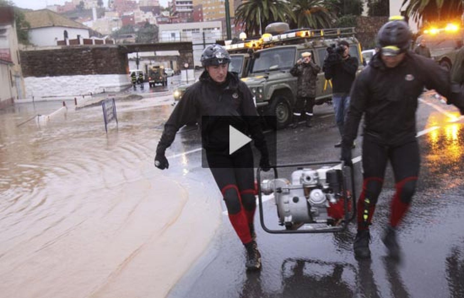 La Unidad Militar de Emergencias se despliega en Ceuta | Ver
