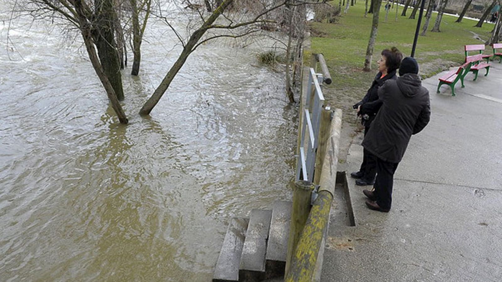 Activado el nivel de preemergencia en Navarra por un fuerte temporal de agua y nieve