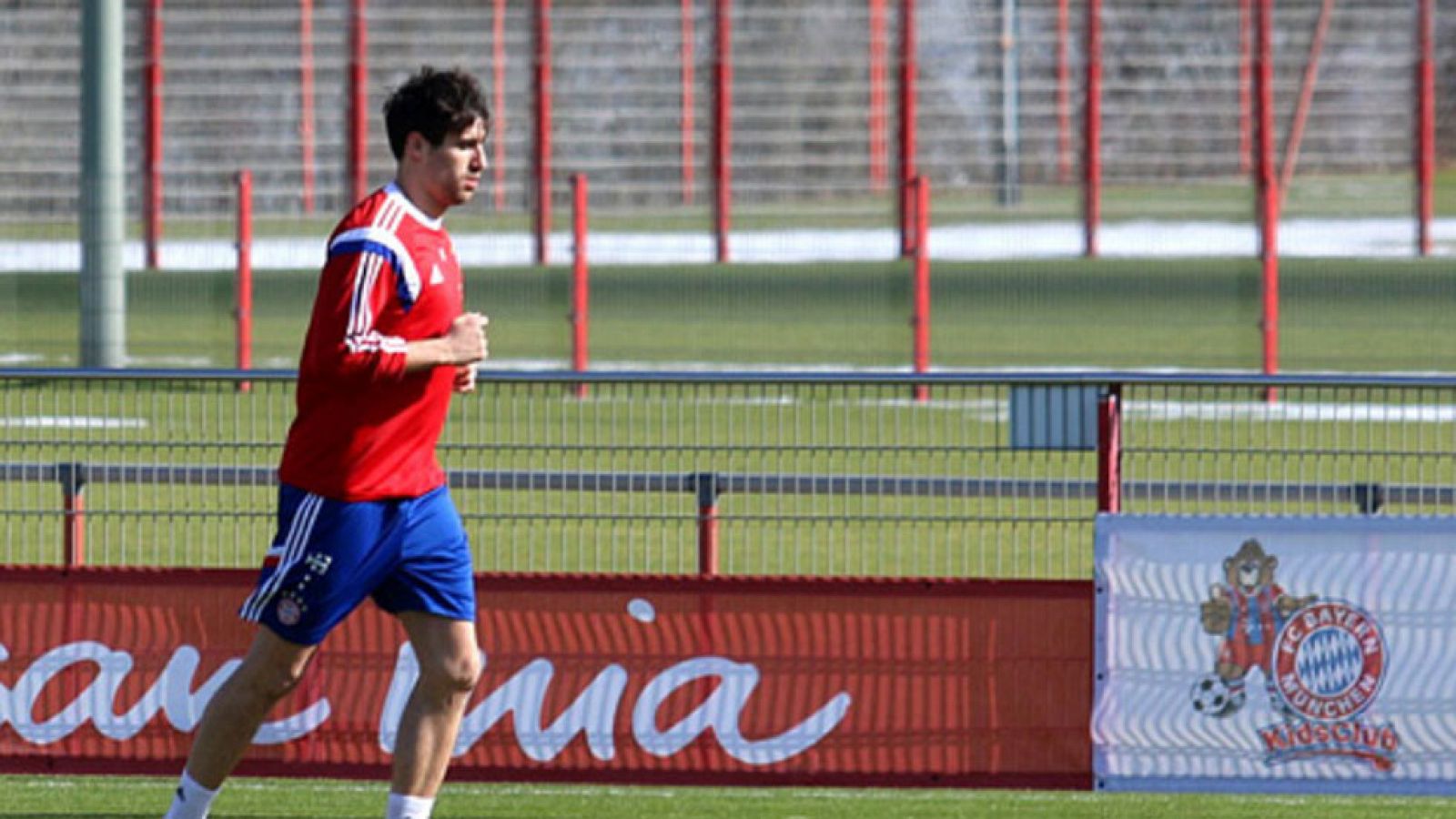 Javi Martínez vuelve a correr tras su grave lesión de rodilla | Ver