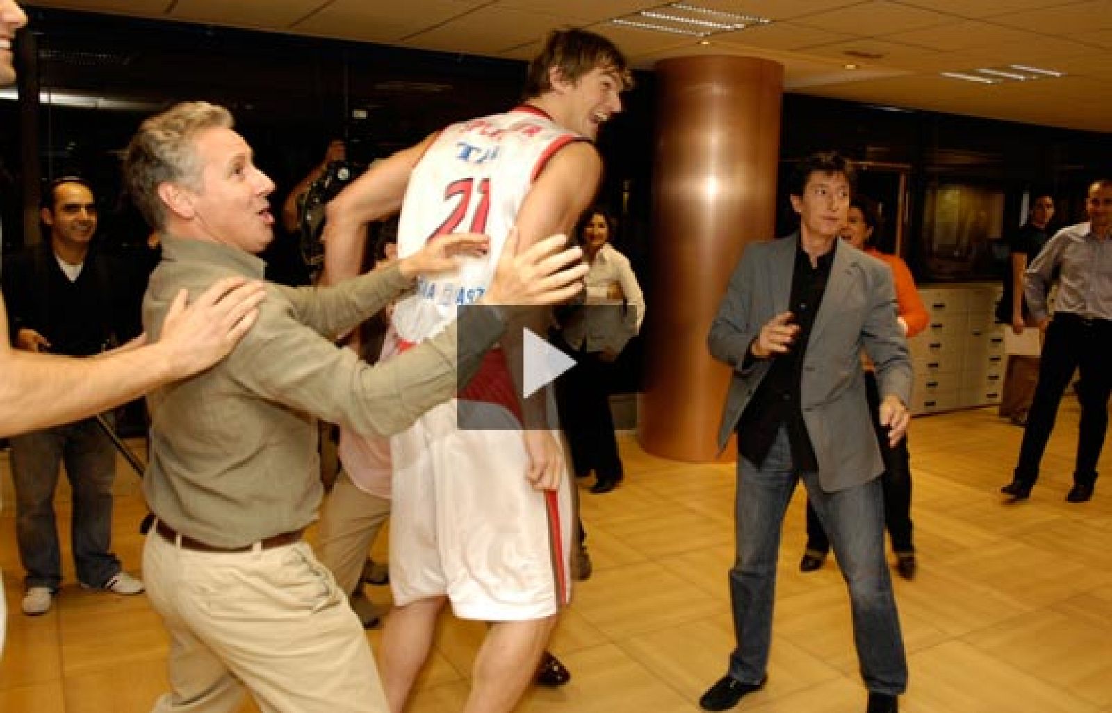 Estrellas de la ACB vs Selección de TVE - Baloncesto en RTVE | Ver