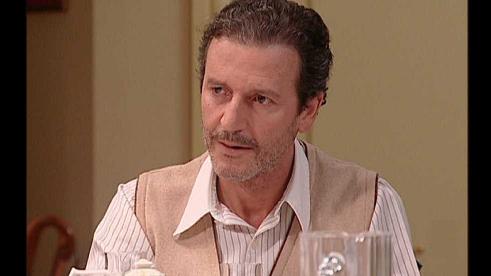 Amar en tiempos revueltos - T5 - Capítulo 65 - Ver ahora