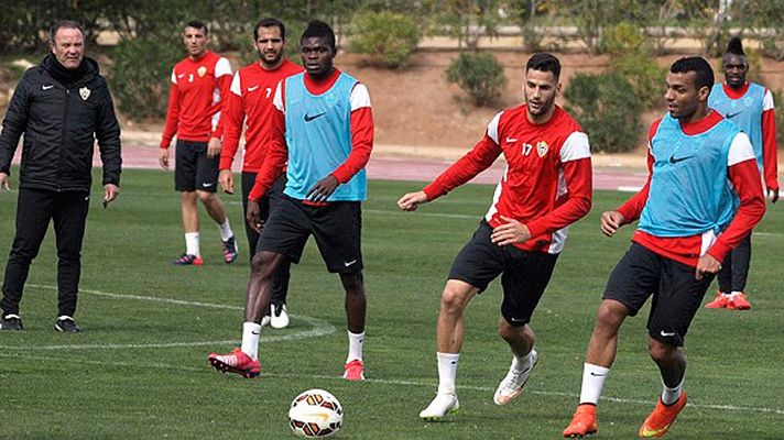 Telediario 1 - Siguen las fricciones entre la LFP y la RFEF, esta vez por el Almería