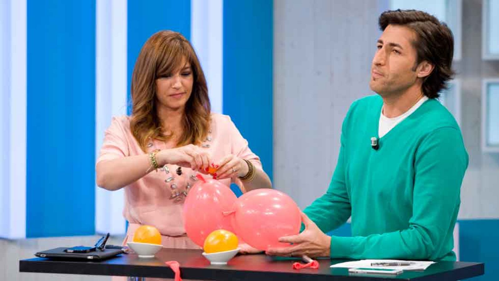Así se explota un globo sin tocarlo