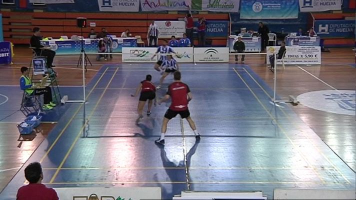 Telediario 1 - Los ultras del fútbol se pasan al bádminton