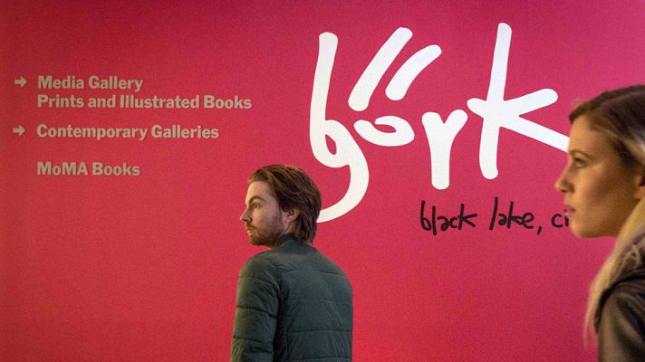 Telediario 1 - El Museo MOMA de Nueva York dedica una retrospectiva a Bjork