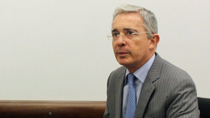 Telediario 1 - Álvaro Uribe sobre las FARC
