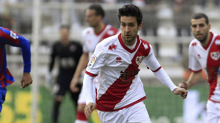 Telediario 1 - Alberto Bueno, el arma del Rayo para asaltar el Camp Nou