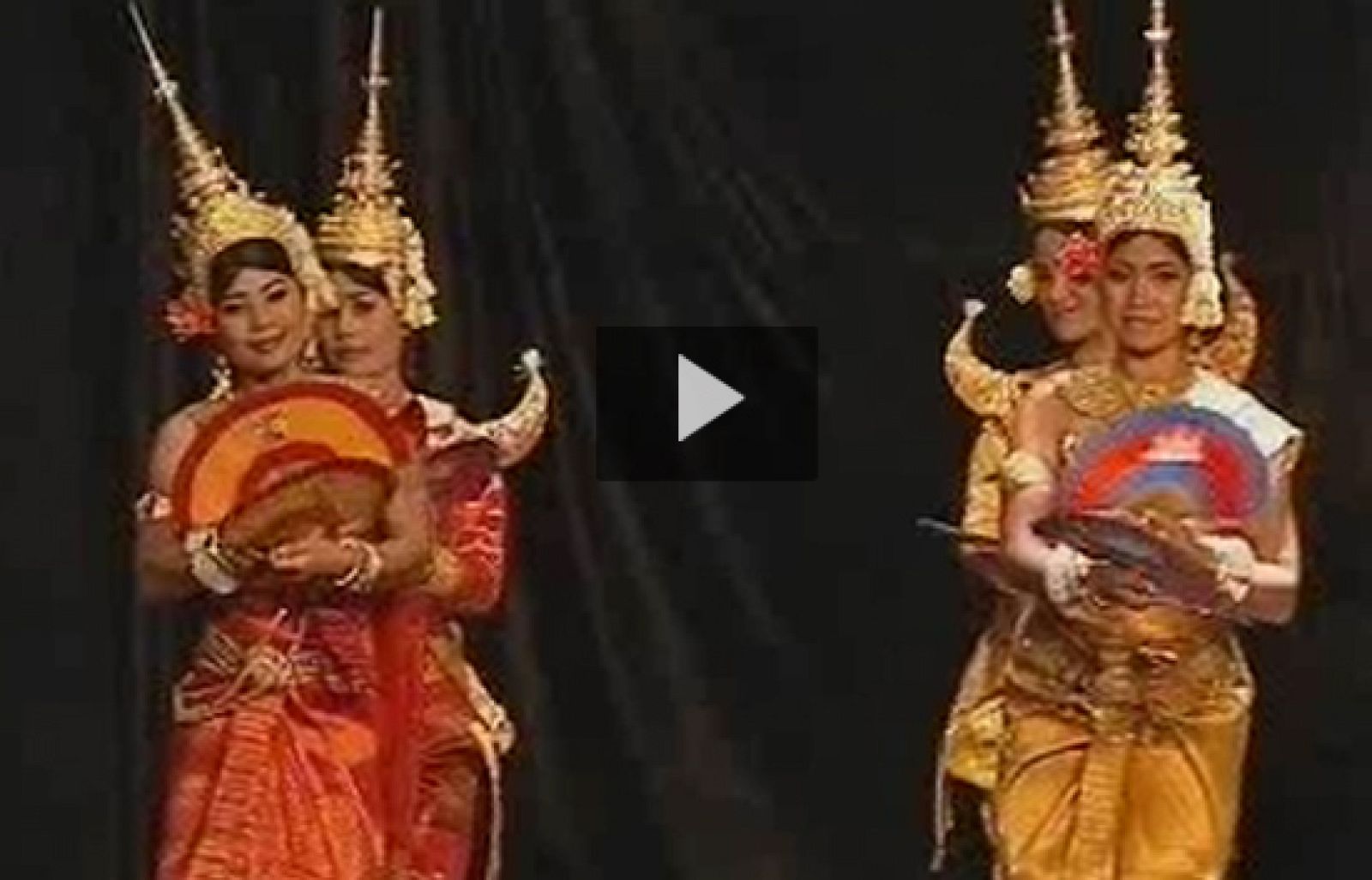 Niños mutilados camboyanos recuperan sus vidas a través del baile | Ver