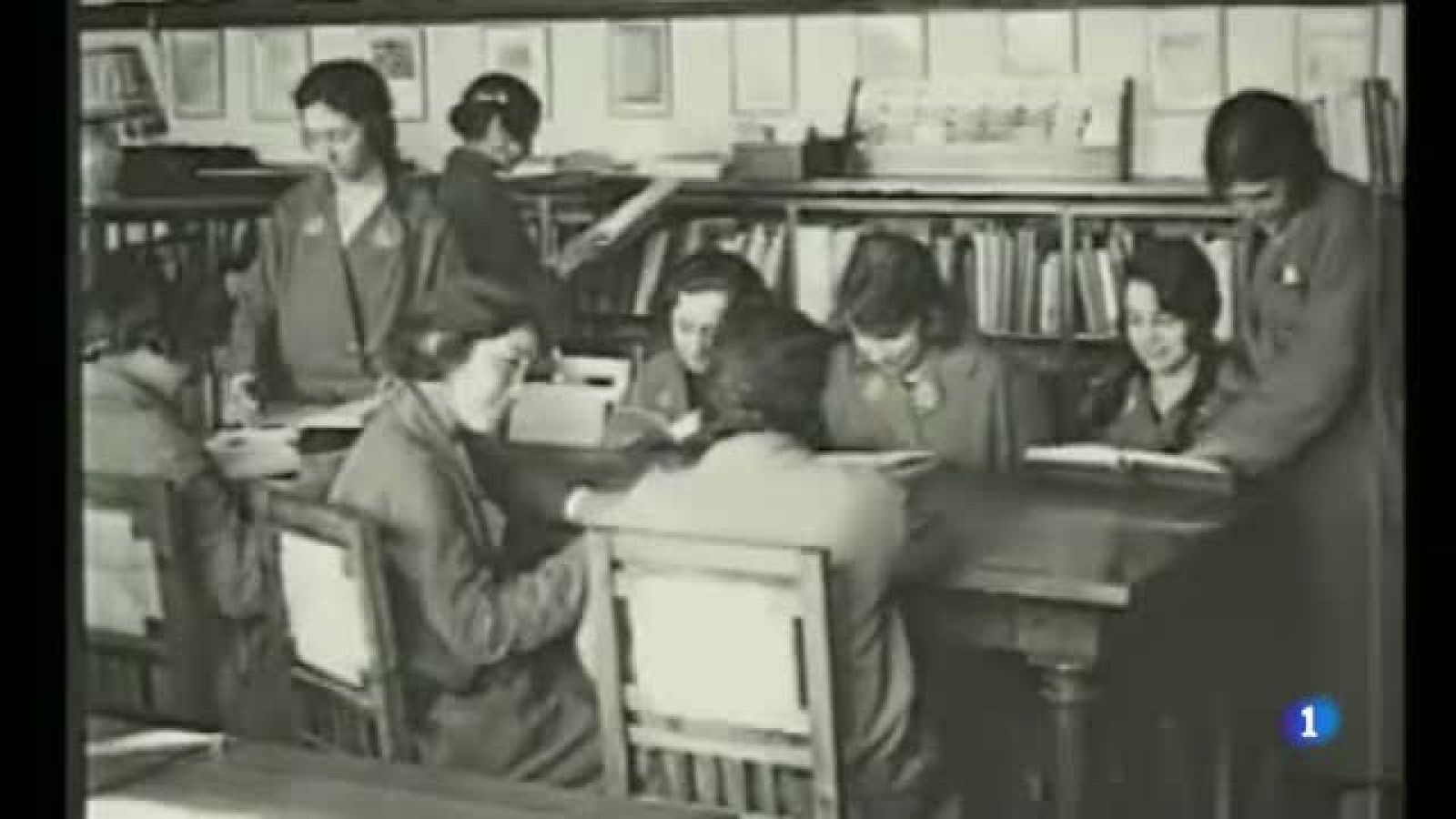 Les Biblioteques públiques i els estudis de bibliotecària compleixen 100 anys