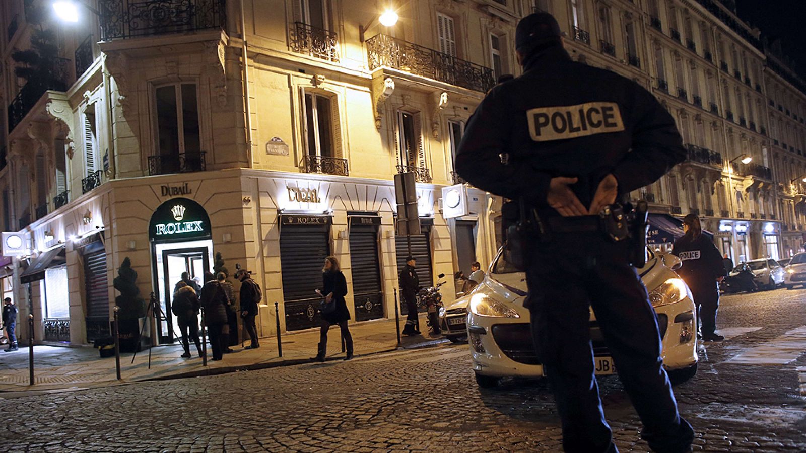 Detienen en Francia a cuatro personas del entorno del terrorista Amedy Coulibaly - Informativo 24h | Ver