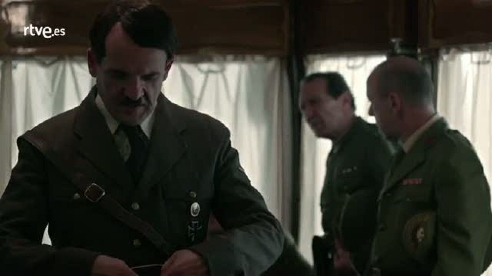 El Ministerio del Tiempo - Hitler falta al respeto a Franco: "Mejor no se lo traduzco" | Ver
