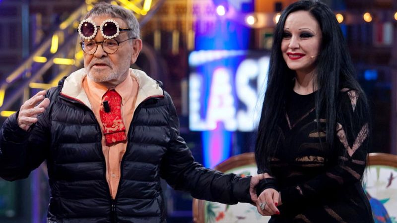 Alaska y Segura - Regresa el futuro - ver ahora