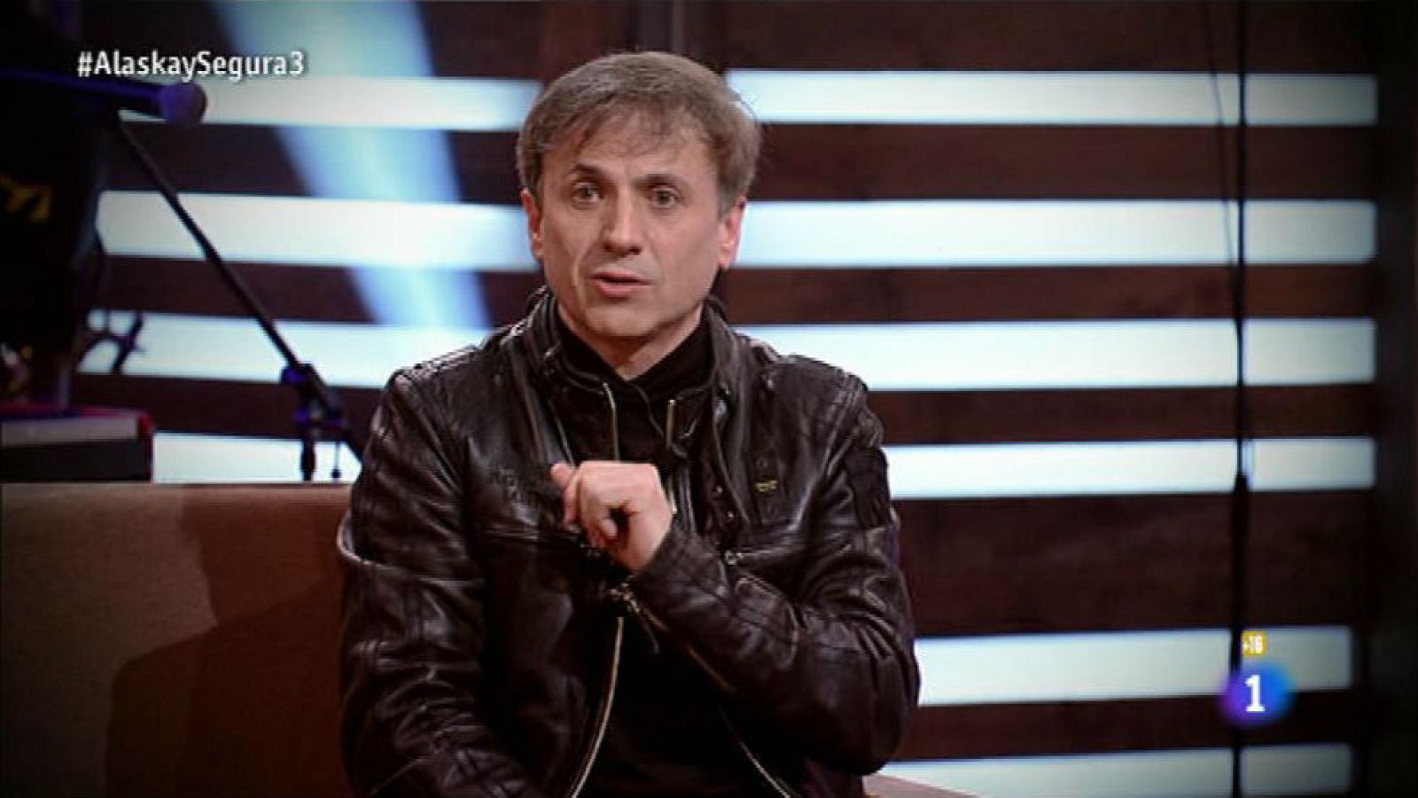 Alaska y Segura entrevistan a José Mota