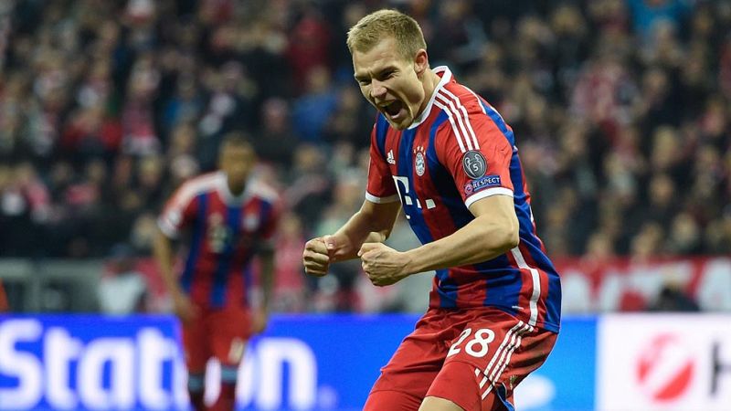 Badstuber marca con la testa a saque de esquina el 5-0 | Ver
